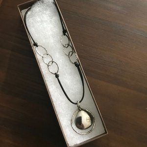 Silpada Sterling Silver .925 Hammered Pendant Necklace